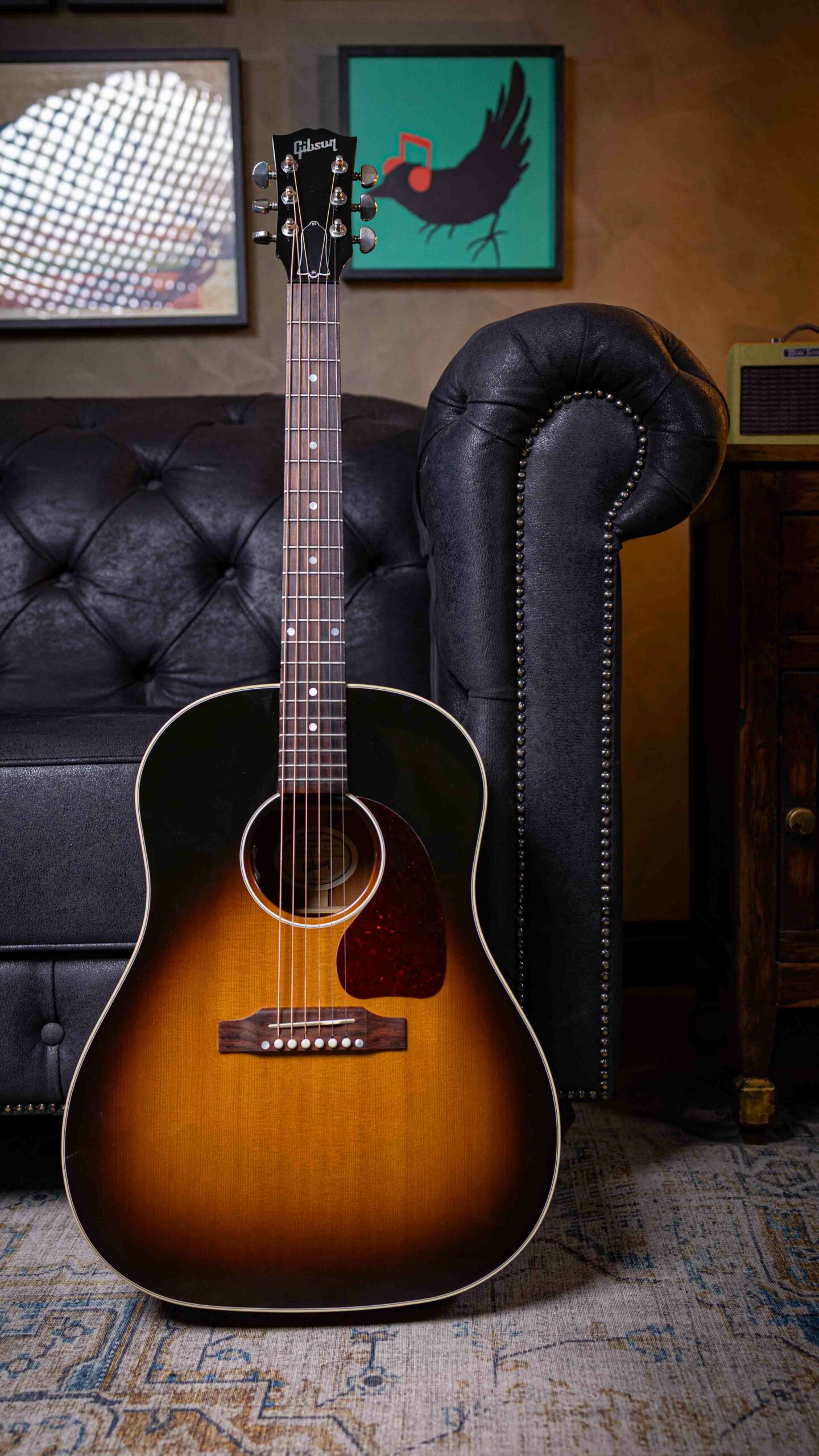 ★ Gibson J-45 TV ★ Gibson J-45 Studio - Singular Guitar